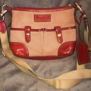 Vintage Dooney and Bourke crossbody bag